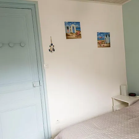 Petite Maison De Pecheur La Chandaste Holiday home