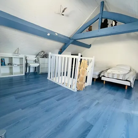 Holiday home Petite Maison De Pecheur La Chandaste
